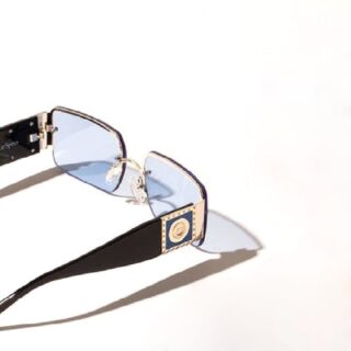 Indecis* tra look vintage o look sportivo?

Scopri le silhouette raffinate, i dettagli ricercati e lo stile inconfondibile delle collezioni by @versace ☀️

🏷 I prezzi più bassi del web 
💸 Sconti fino al -70% 
👁 Possibilità di graduare le lenti online 

Che aspetti?
🌐 Visita il nostro sito: www.mondovista.shop

#mondovista #mondovistashop #occhialidavista #promo #lenti #assicurazione #montaturevista #assicurazione #smarrimento #furto #danno